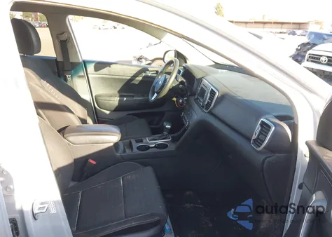 2018 Kia Sportage Lx z USA, uszkodzony, nr VIN KNDPM3AC8J7445138